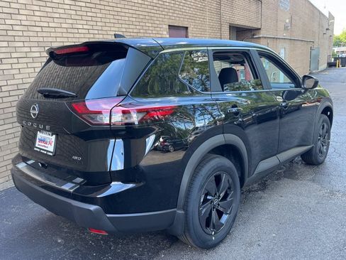 New 2026 Nissan Rogue SV AWD/4WD image 19