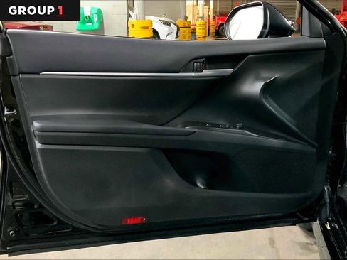 Used 2021 Toyota Camry SE w/ Cold Weather Package image 21