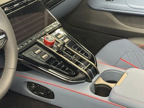 New 2026 Aston Martin V8 Vantage S image 21