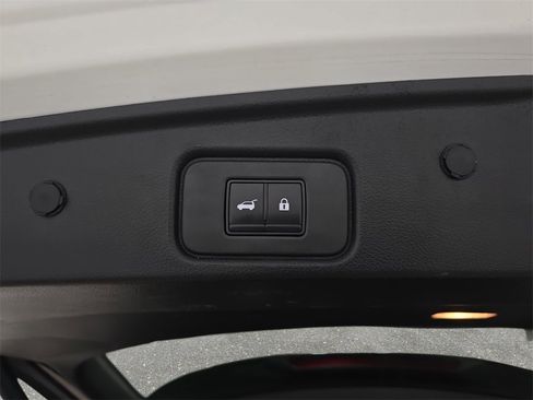 Used 2022 Nissan Pathfinder SL image 35