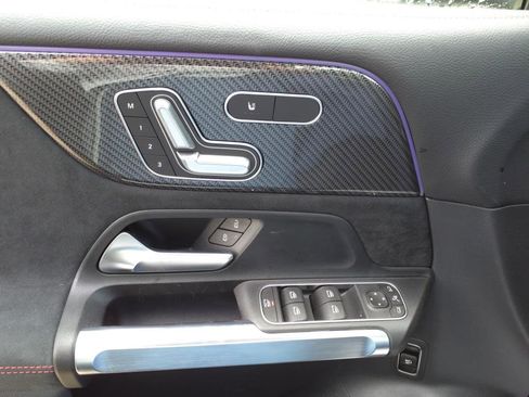 Used 2024 Mercedes-Benz GLB 35 AMG 4MATIC image 13