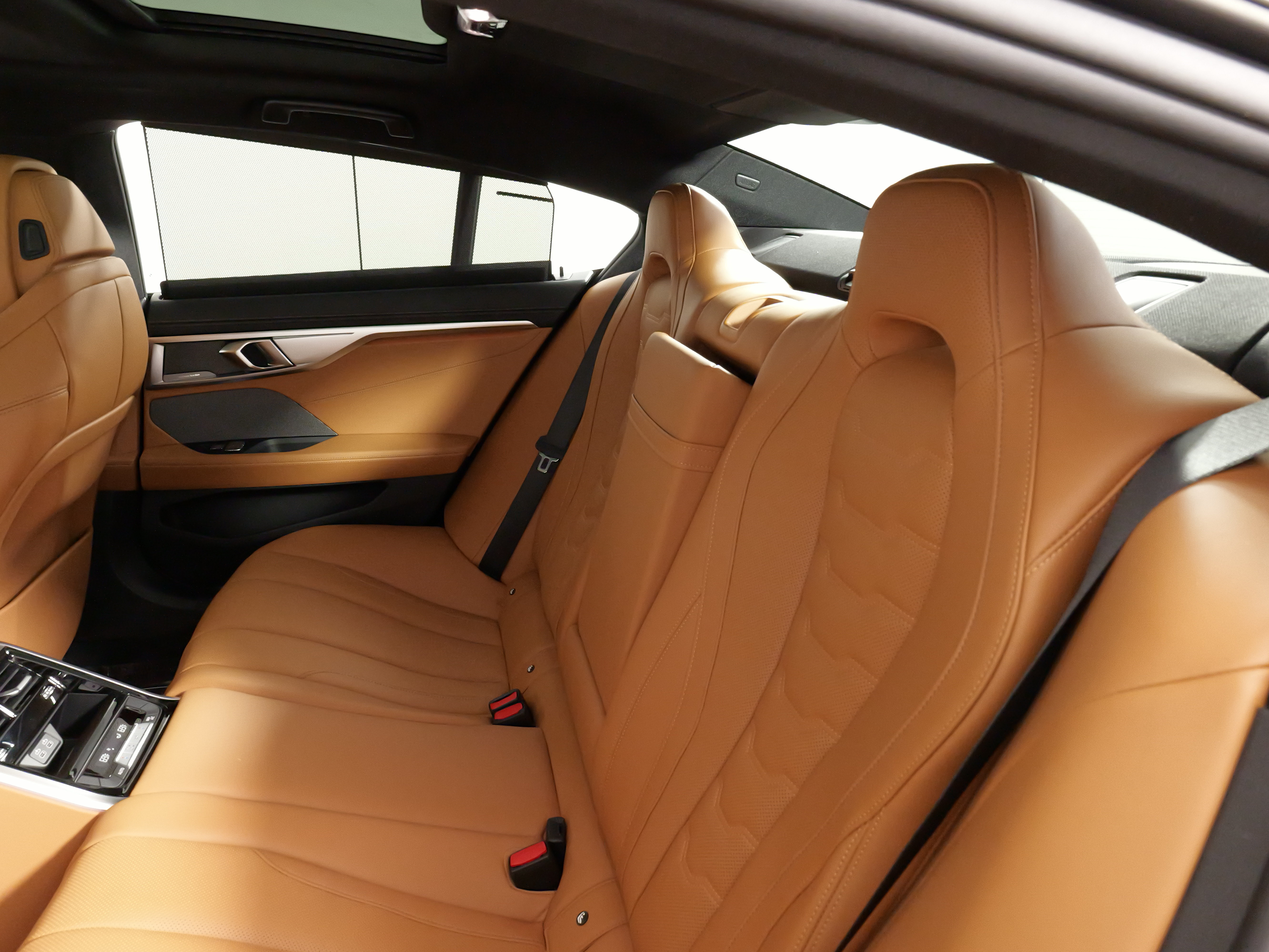 Used 2024 BMW 840i xDrive w/ Driving Assistance Package AWD/4WD image 40