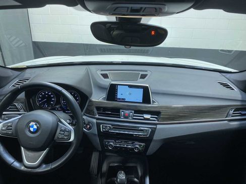 Used 2018 BMW X1 xDrive28i w/ Convenience Package AWD/4WD image 10