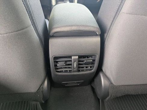 Used 2025 Toyota Corolla Cross AWD Hybrid image 16
