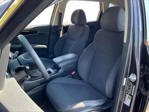 Used 2019 Kia Sorento FWD image 21