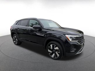 Used 2025 Volkswagen Atlas Cross Sport SE video 2