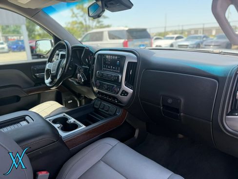 Used 2018 GMC Sierra 1500 SLT AWD/4WD image 24