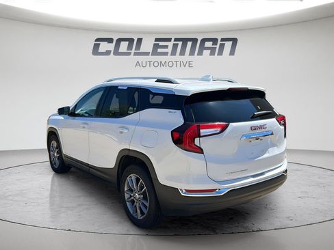 Used 2023 GMC Terrain SLT FWD image 4