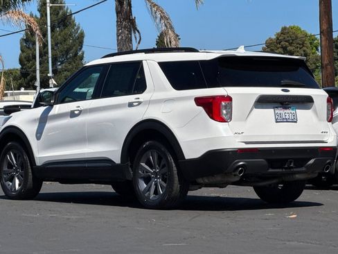 Certified 2022 Ford Explorer XLT w/ Equipment Group 202A AWD/4WD image 31