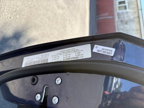 Used 2015 Dodge Challenger SRT RWD image 23