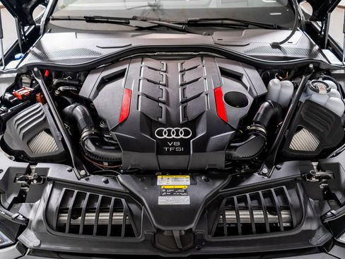 Used 2025 Audi S8 image 55