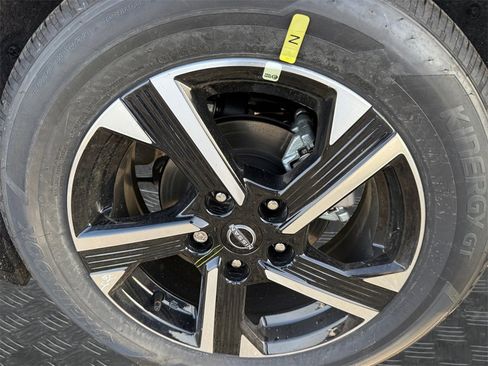 New 2025 Nissan Sentra SV image 20