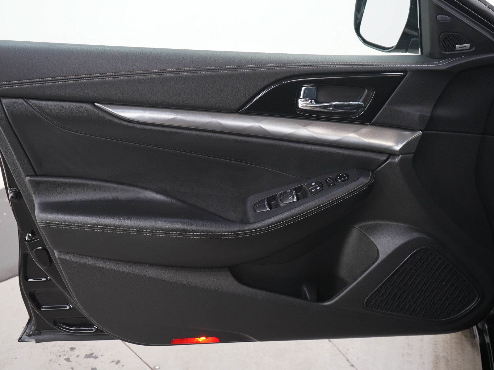 Used 2023 Nissan Maxima SL FWD image 20