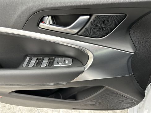 Certified 2026 Genesis G70 2.5T AWD/4WD image 13