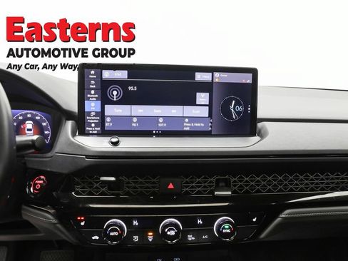 Used 2024 Honda Accord EX-L image 12
