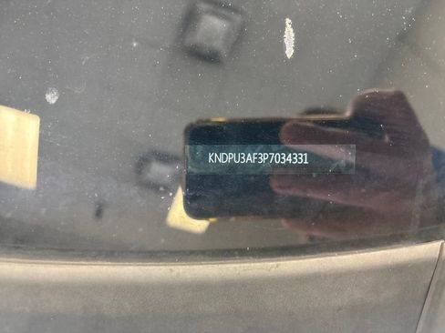 Used 2023 Kia Sportage LX FWD image 3