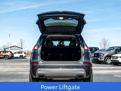 Used 2021 Jeep Cherokee Limited image 10