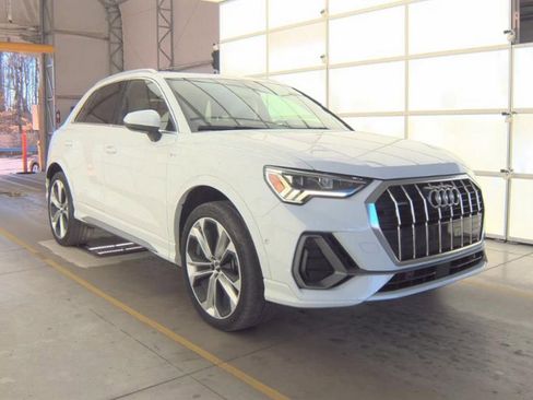 Used 2021 Audi Q3 2.0T Premium Plus image 4