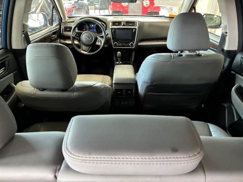 Used 2019 Subaru Outback 2.5i Limited AWD/4WD image 14