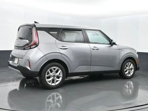 Used 2024 Kia Soul LX w/ Option Group 015 image 4