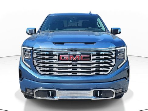 Used 2025 GMC Sierra 1500 Denali AWD/4WD image 2