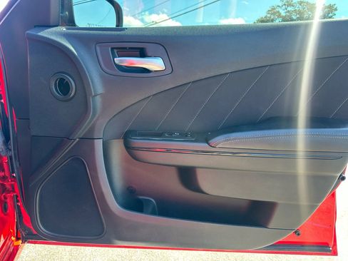 Used 2020 Dodge Charger SXT w/ Blacktop Package image 19
