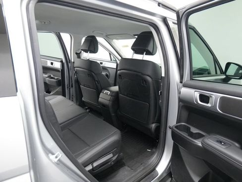 Used 2025 Hyundai Santa Fe SEL AWD/4WD image 29
