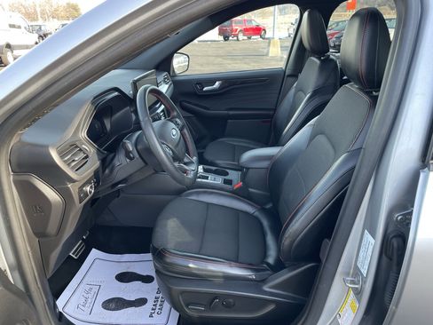 Used 2023 Ford Escape ST-Line Select w/ Tech Pack #2 image 16
