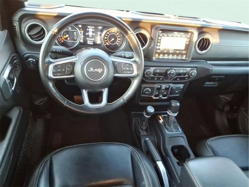 Used 2020 Jeep Gladiator Overland w/ Popular Equipment Package image 15