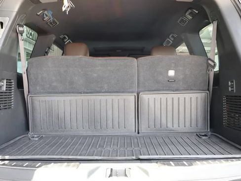 Used 2023 Nissan Armada Platinum w/ Captain's Chairs Package RWD image 20