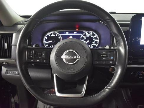 Used 2022 Nissan Pathfinder SL w/ SL Black Package AWD/4WD image 15