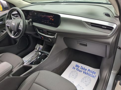 Used 2024 Buick Encore GX Preferred FWD image 26
