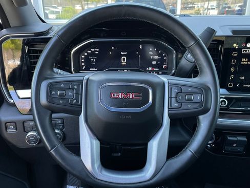 Used 2025 GMC Sierra 1500 SLT AWD/4WD image 15