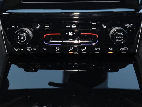 New 2025 Jeep Grand Cherokee L Altitude image 20