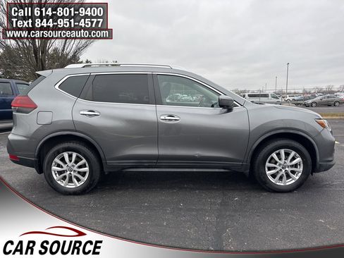 Used 2018 Nissan Rogue SV w/ Premium Package image 7