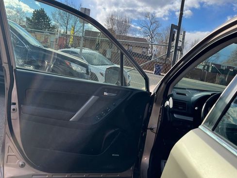 Used 2014 Subaru Forester 2.5i Touring image 10