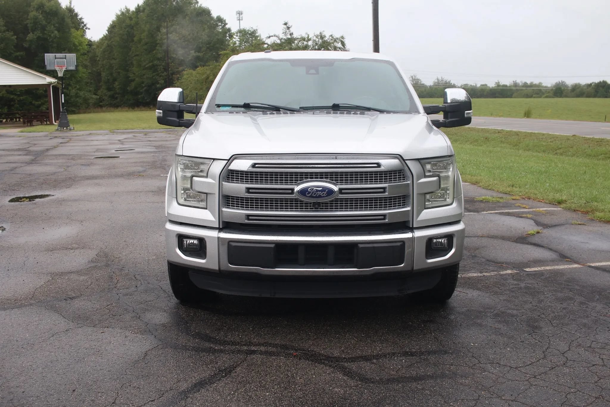Used 2015 Ford F150 Platinum w/ Equipment Group 701A Luxury RWD image 8