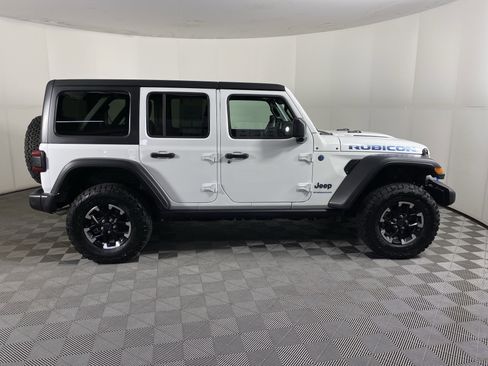 Used 2025 Jeep Wrangler Unlimited Rubicon 4xe w/ Safety Group AWD/4WD image 6