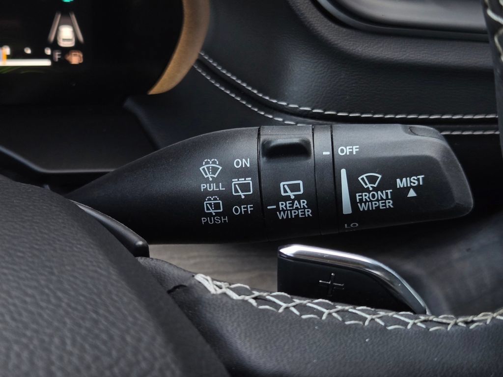 Used 2024 Jeep Grand Cherokee Limited 4xe AWD/4WD image 33