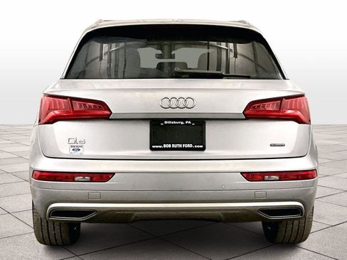 Used 2019 Audi Q5 2.0T Premium Plus w/ Premium Plus Package image 4