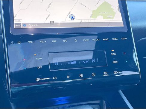 Used 2022 Hyundai Santa Cruz Limited image 16