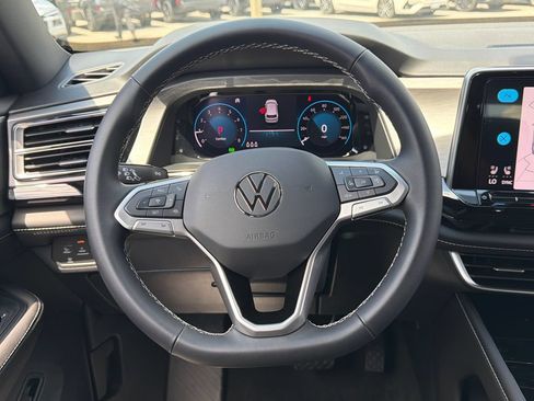 New 2026 Volkswagen Atlas Cross Sport SE FWD image 27