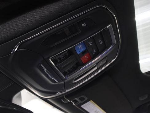 Used 2023 Jeep Grand Cherokee Altitude AWD/4WD image 57