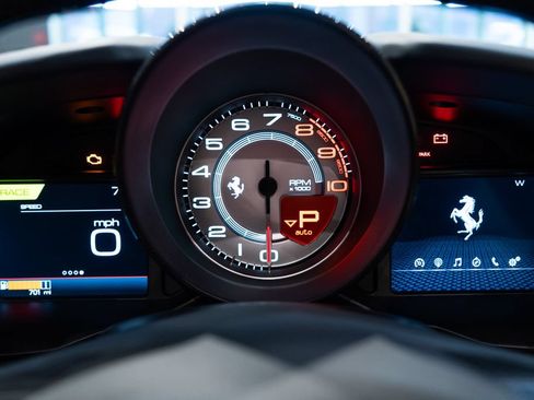 Certified 2023 Ferrari F8 Tributo RWD image 31