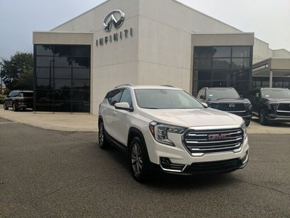 Used 2024 GMC Terrain SLT
