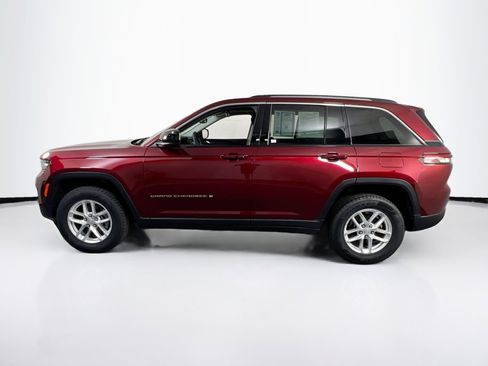 Used 2023 Jeep Grand Cherokee Laredo w/ Luxury Tech Group I image 8