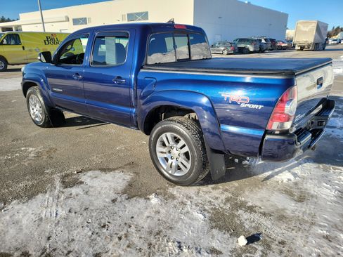 Used 2012 Toyota Tacoma 4WD Double Cab V6 MT (Natl) image 7