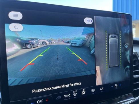 Used 2023 Ford Transit 350 XLT image 2