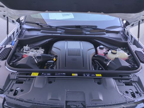 New 2026 Land Rover Range Rover SE AWD/4WD image 31