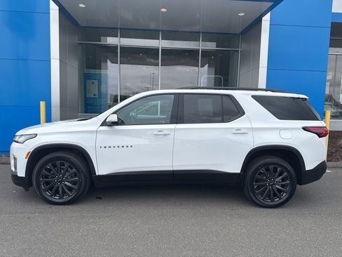 Used 2023 Chevrolet Traverse RS AWD/4WD image 9